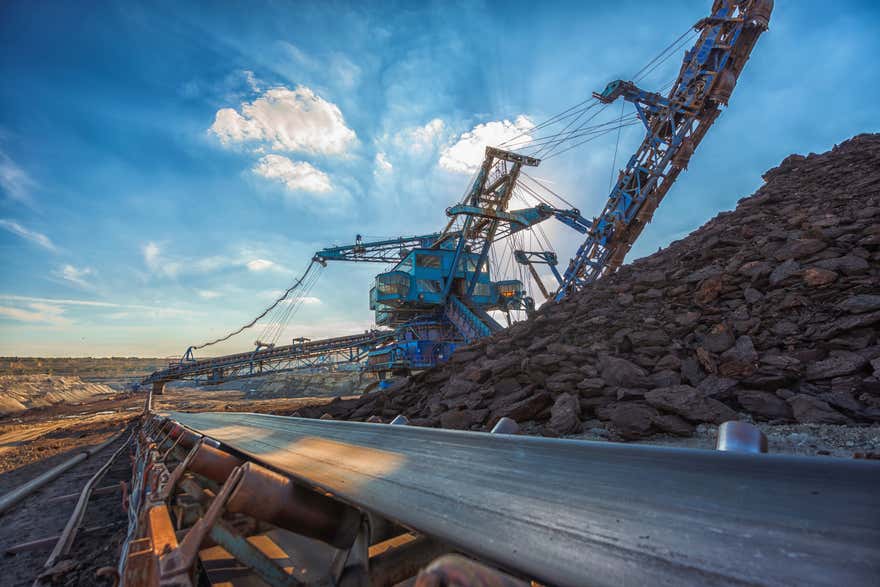 How the QualitySpec 7000 on-line NIR sensor enhances ore processing automation