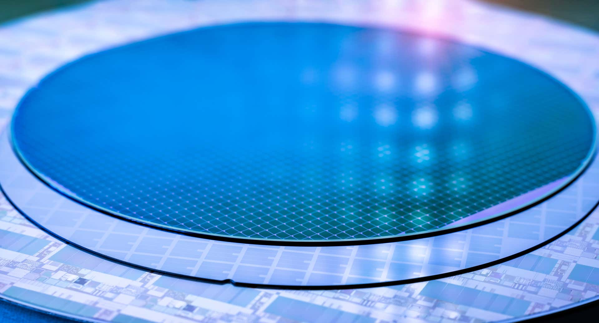 Modern Metrology for Semiconductors