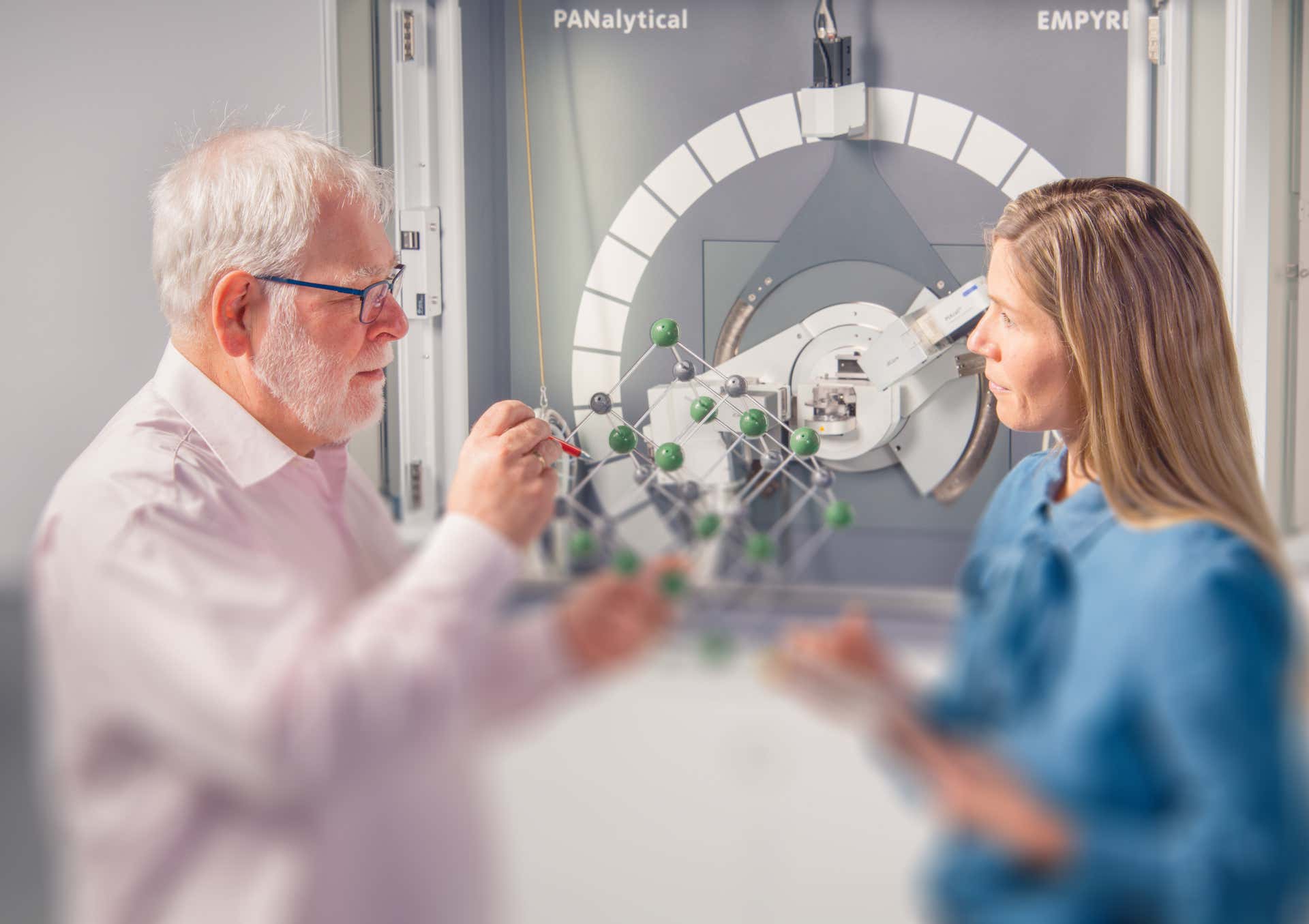 低掠角 X 光繞射 (GIXRD)