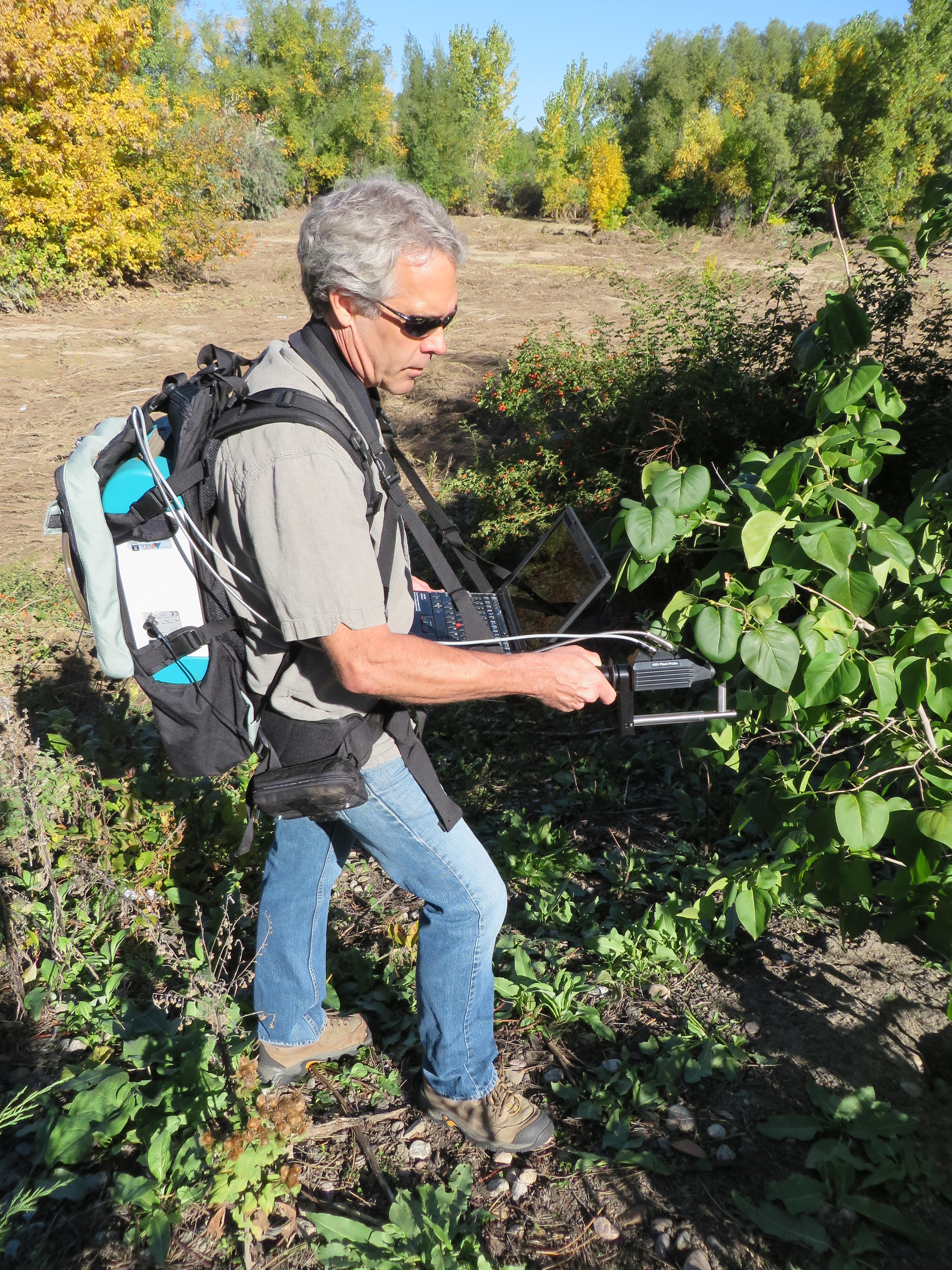 ASD FieldSpec 4 Hi-Res: 高分解能分光光度計 4